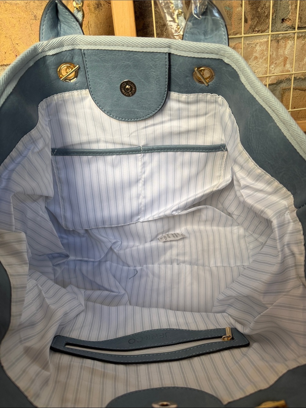 NWT: JEN & CO. Light Blue Woven Tote Bag with Chain-Accent Handles - Picture 7 of 7
